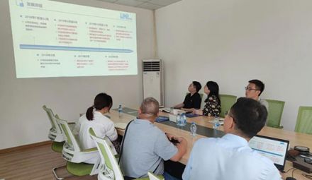 熱烈歡迎石龍鎮經濟發展局領導蒞臨我司參觀指導！